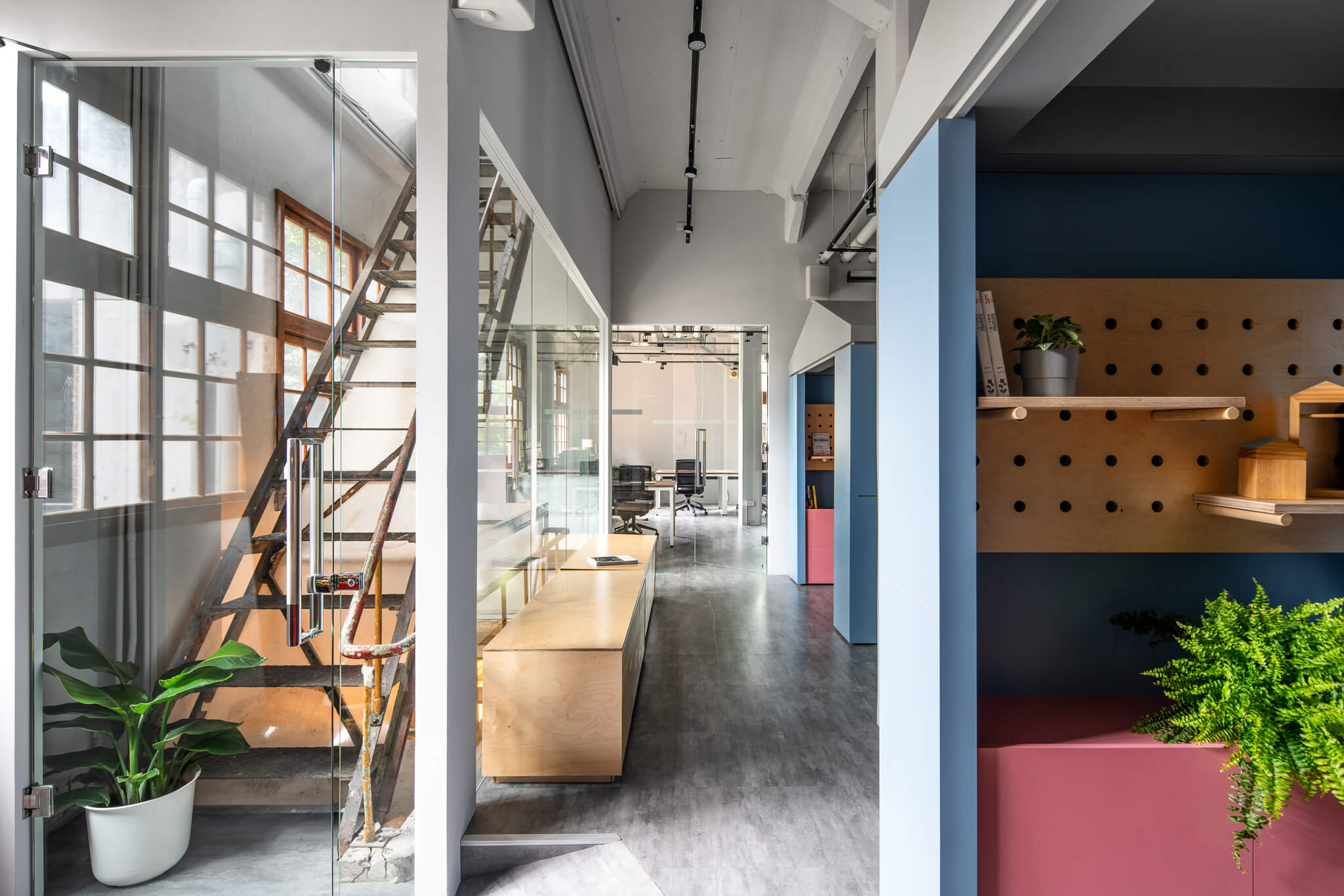 Commercial Interiors-01